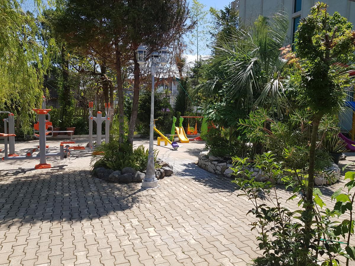National Hotel Kobuleti Exterior foto